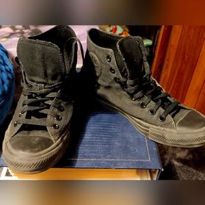 Converse high top
